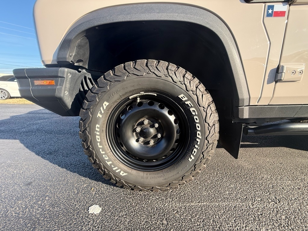 Ineos Grenadier Base 2024