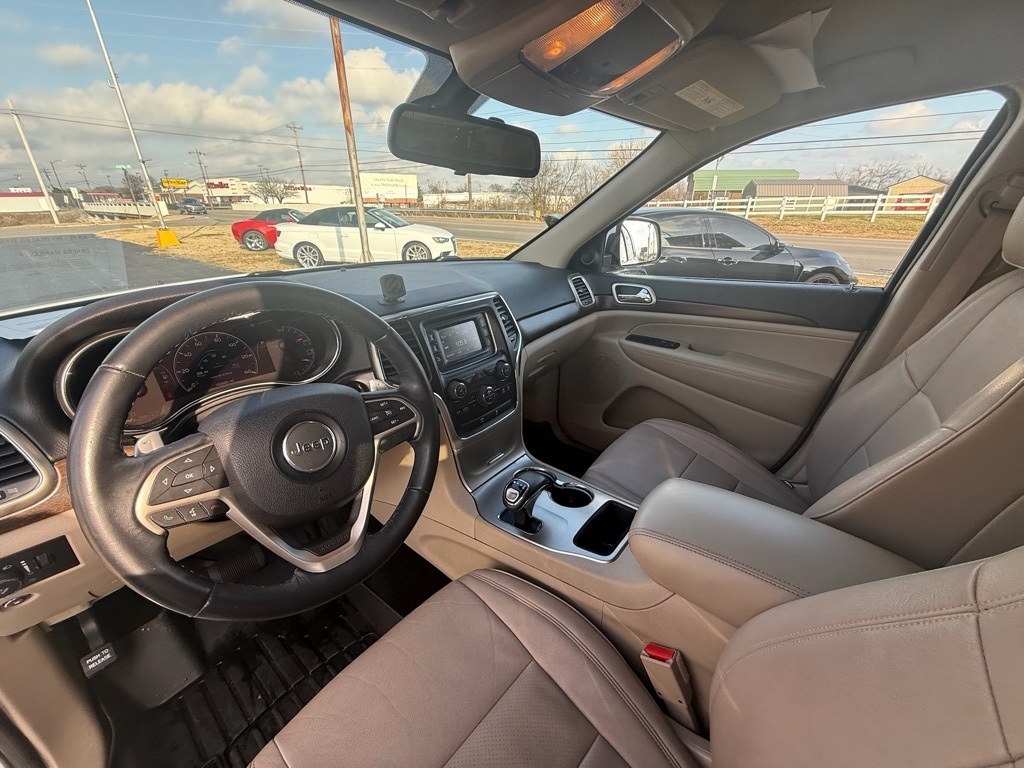 Jeep Grand Cherokee Laredo 4WD 2015