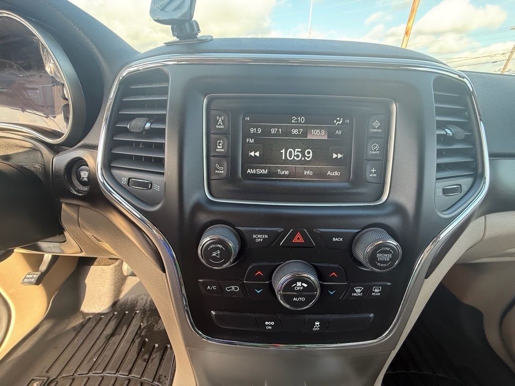 Jeep Grand Cherokee Laredo 4WD 2015