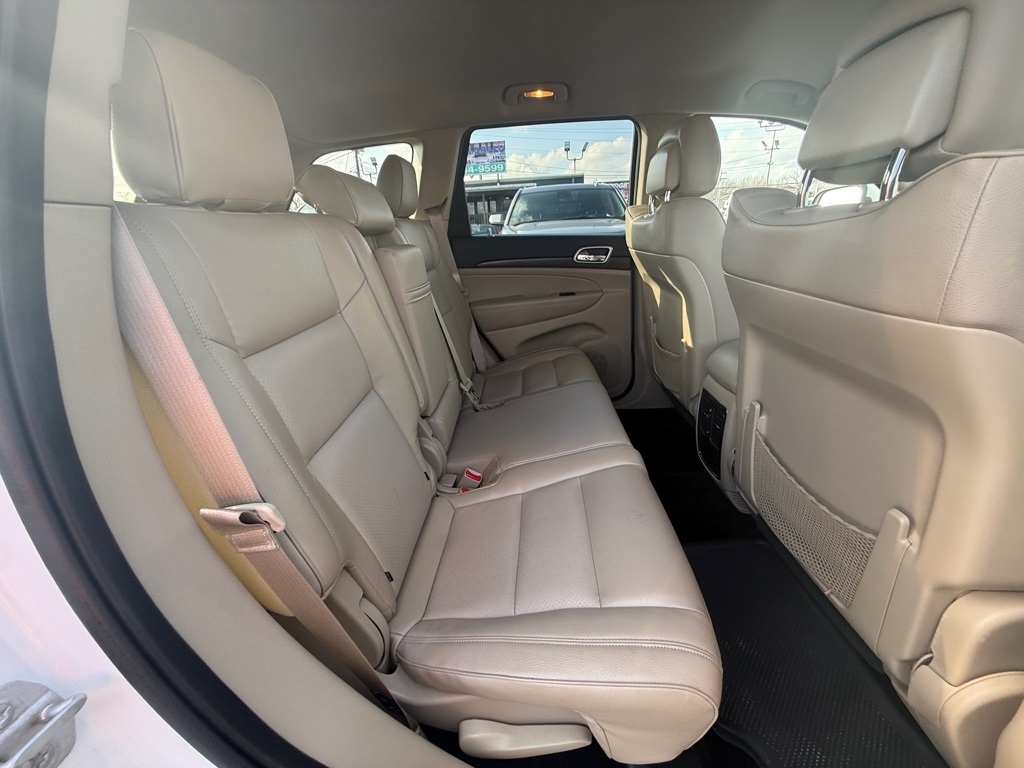 Jeep Grand Cherokee Laredo 4WD 2015