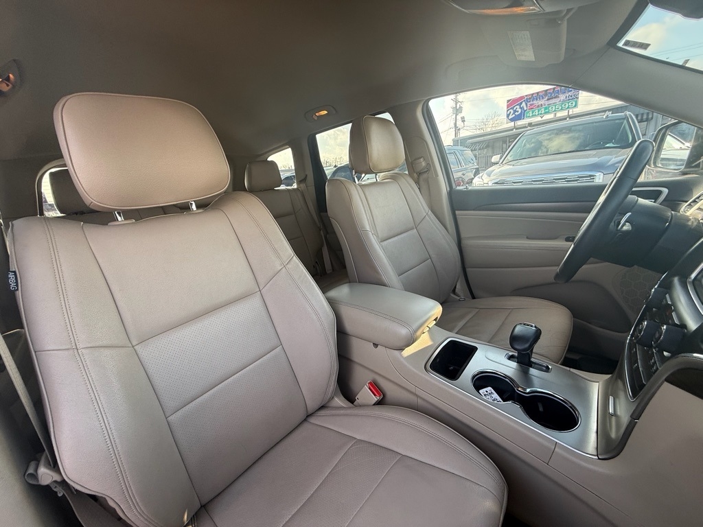 Jeep Grand Cherokee Laredo 4WD 2015