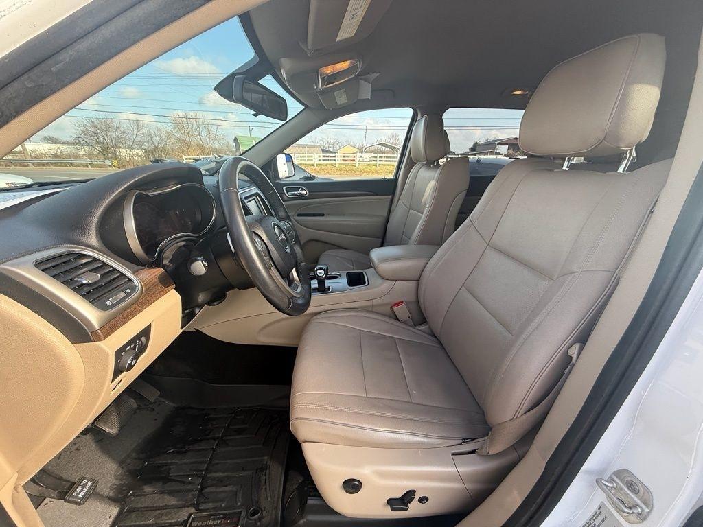 Jeep Grand Cherokee Laredo 4WD 2015