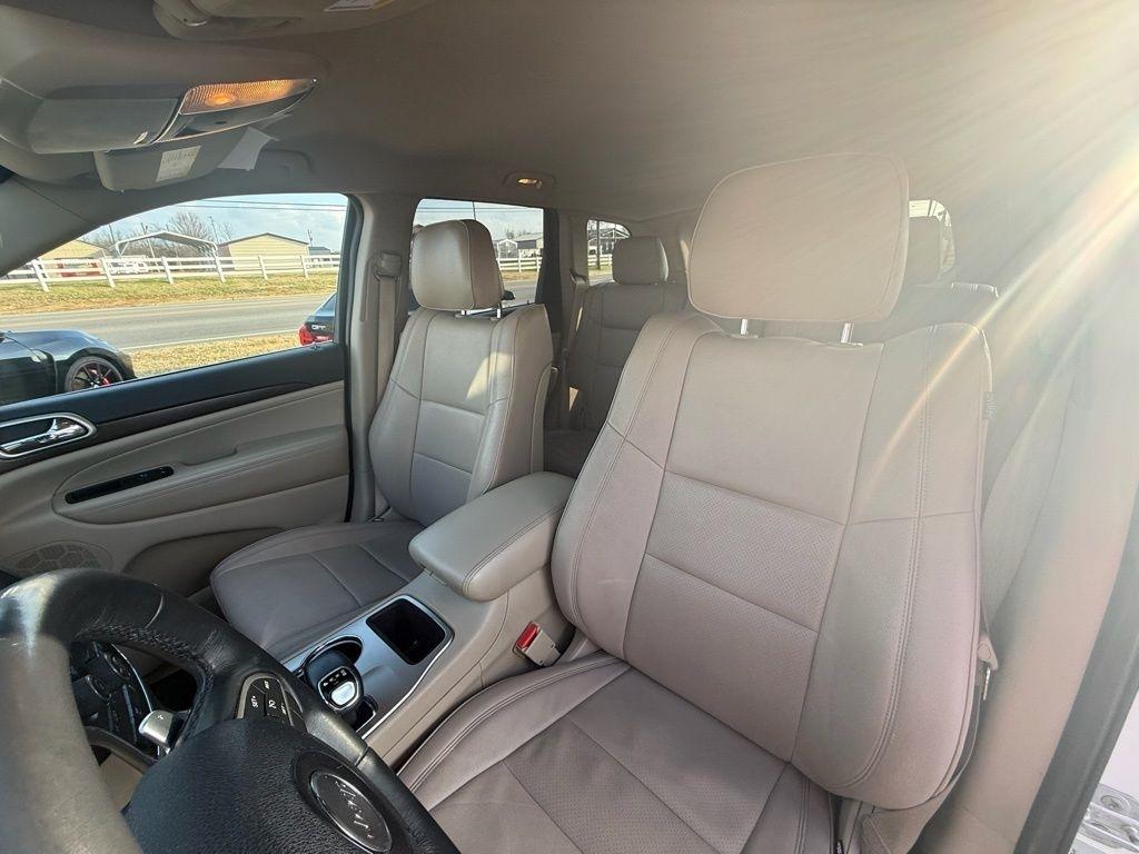 Jeep Grand Cherokee Laredo 4WD 2015