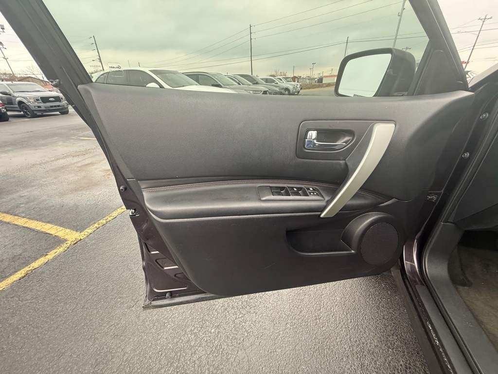 Nissan Rogue SL AWD 2012