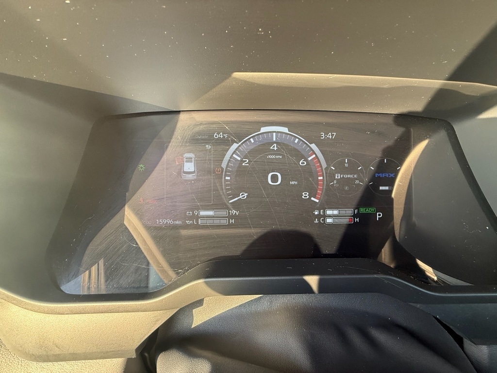 Toyota Sequoia Platinum 4WD 2025