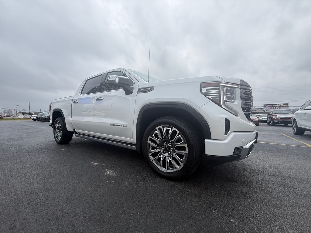 2023 GMC Sierra 1500 Denali Ultimate Crew Cab 4WD