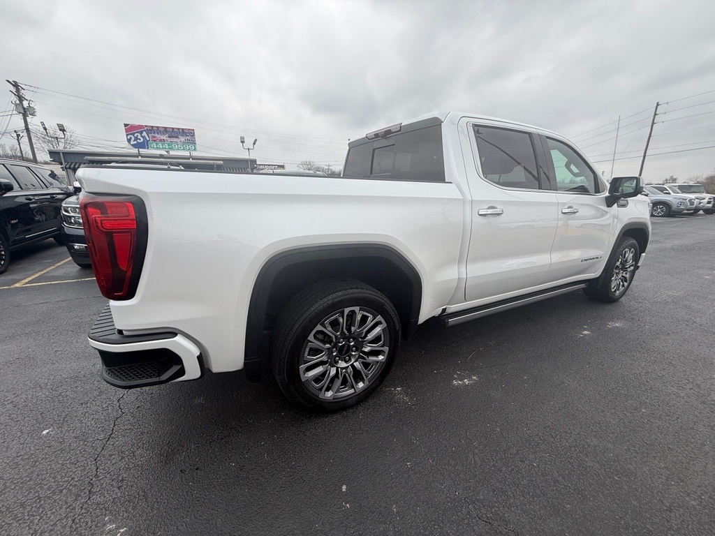 GMC Sierra 1500 Denali Ultimate Crew Cab 4WD 2023
