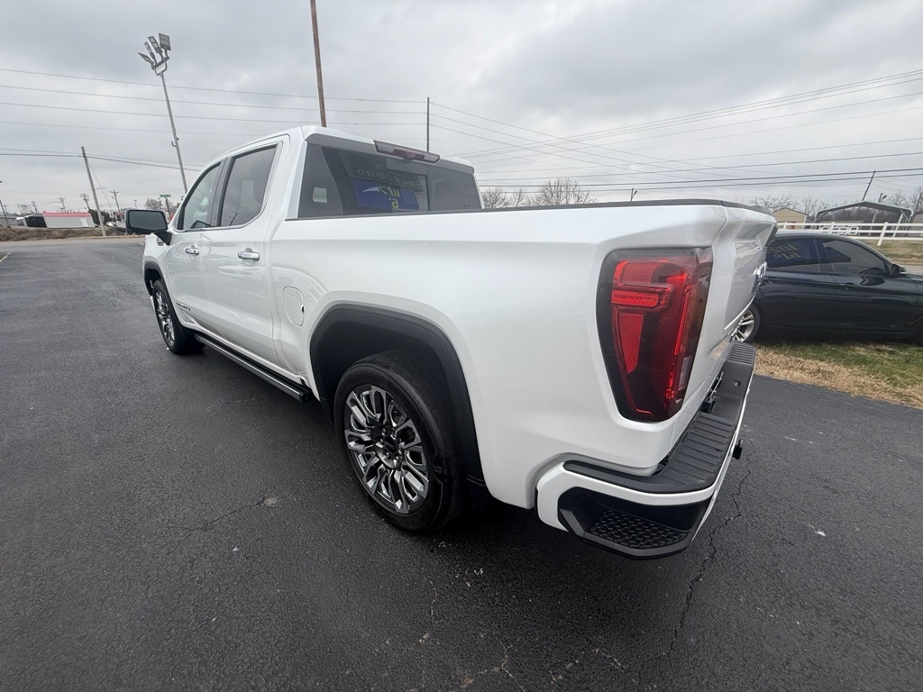 GMC Sierra 1500 Denali Ultimate Crew Cab 4WD 2023
