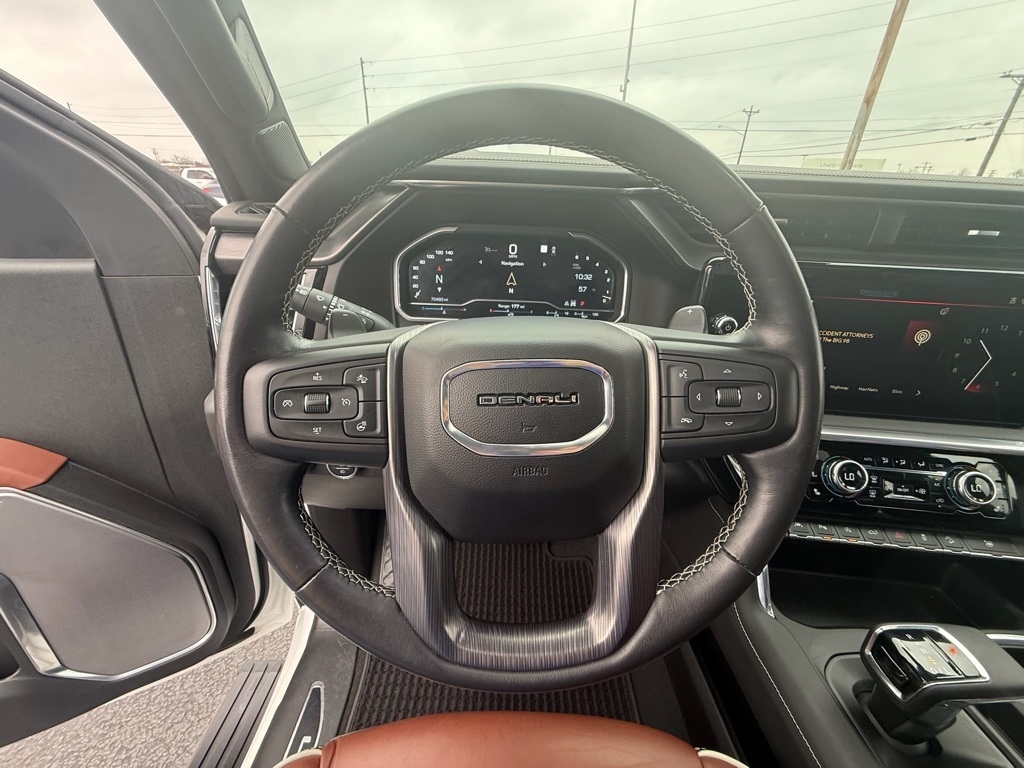 GMC Sierra 1500 Denali Ultimate Crew Cab 4WD 2023