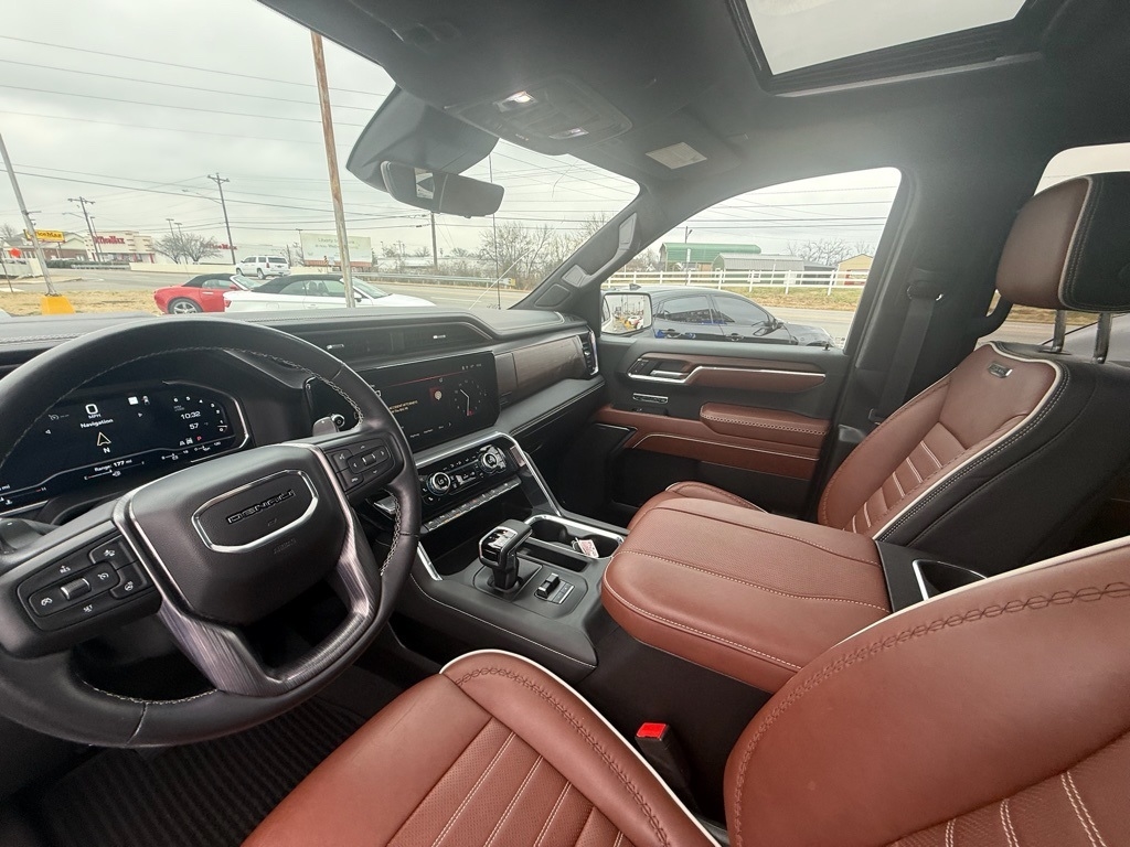 GMC Sierra 1500 Denali Ultimate Crew Cab 4WD 2023