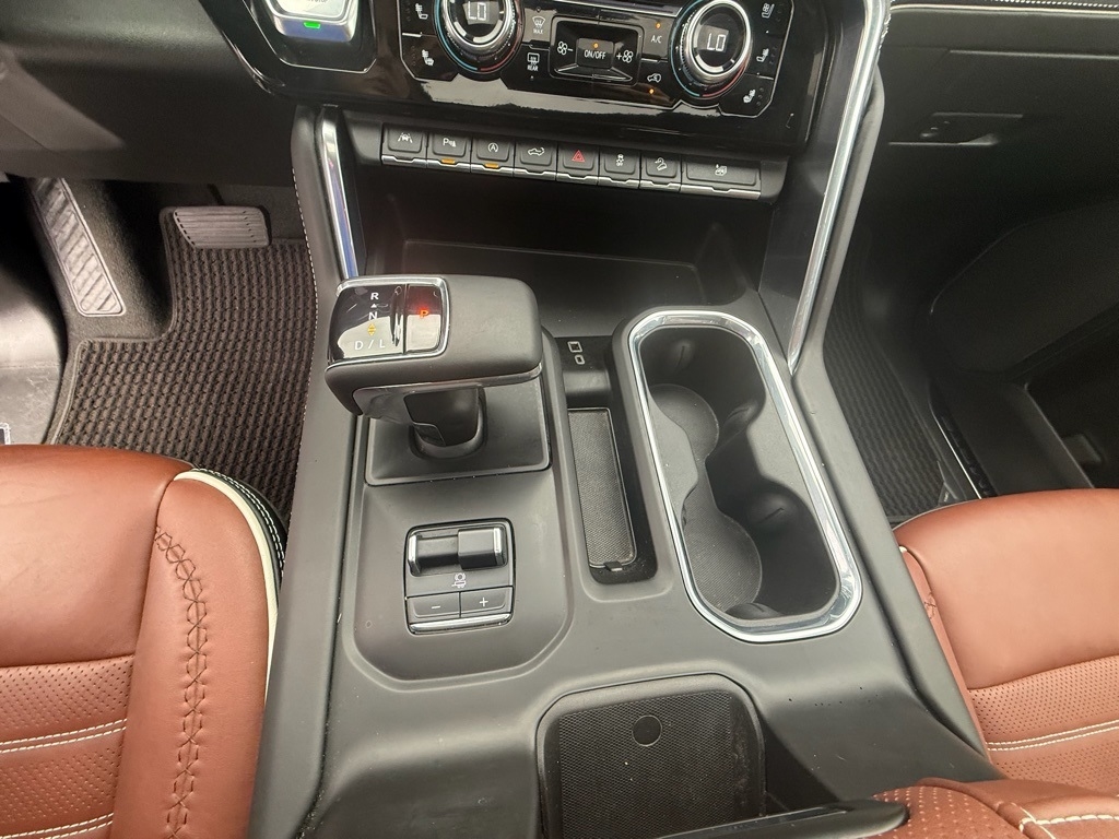 GMC Sierra 1500 Denali Ultimate Crew Cab 4WD 2023