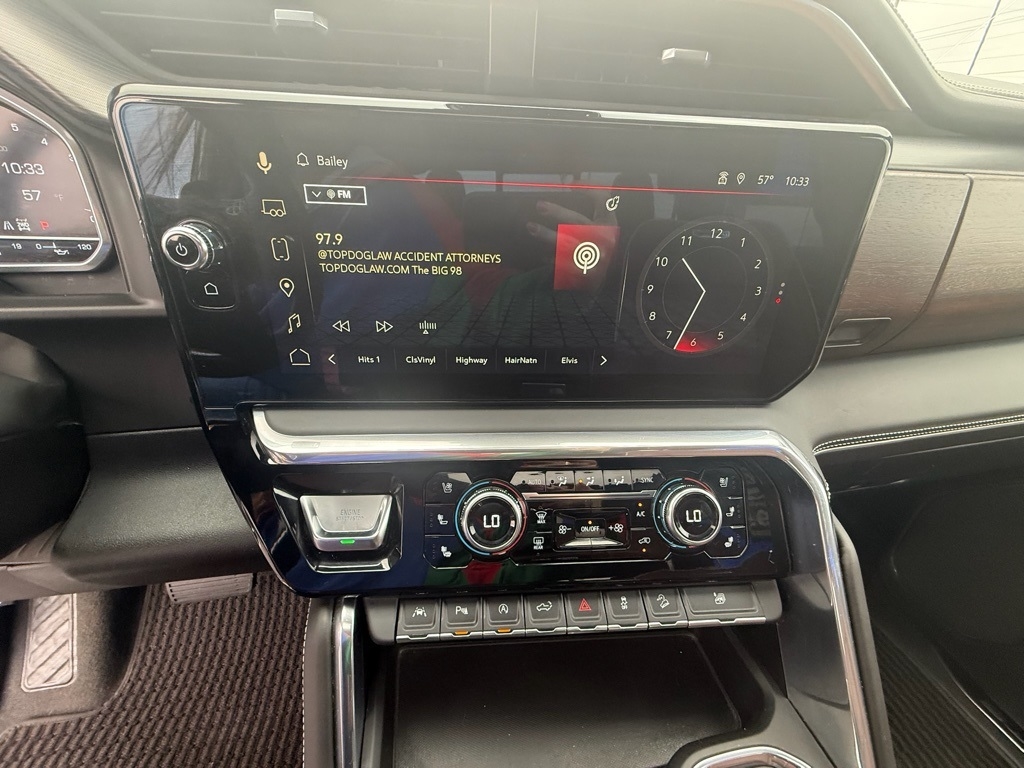 GMC Sierra 1500 Denali Ultimate Crew Cab 4WD 2023