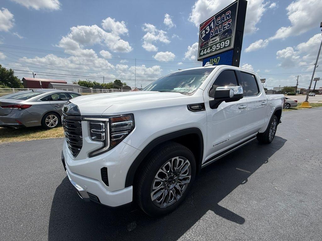 GMC Sierra 1500 Denali Ultimate Crew Cab 4WD 2023