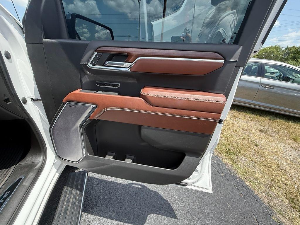GMC Sierra 1500 Denali Ultimate Crew Cab 4WD 2023
