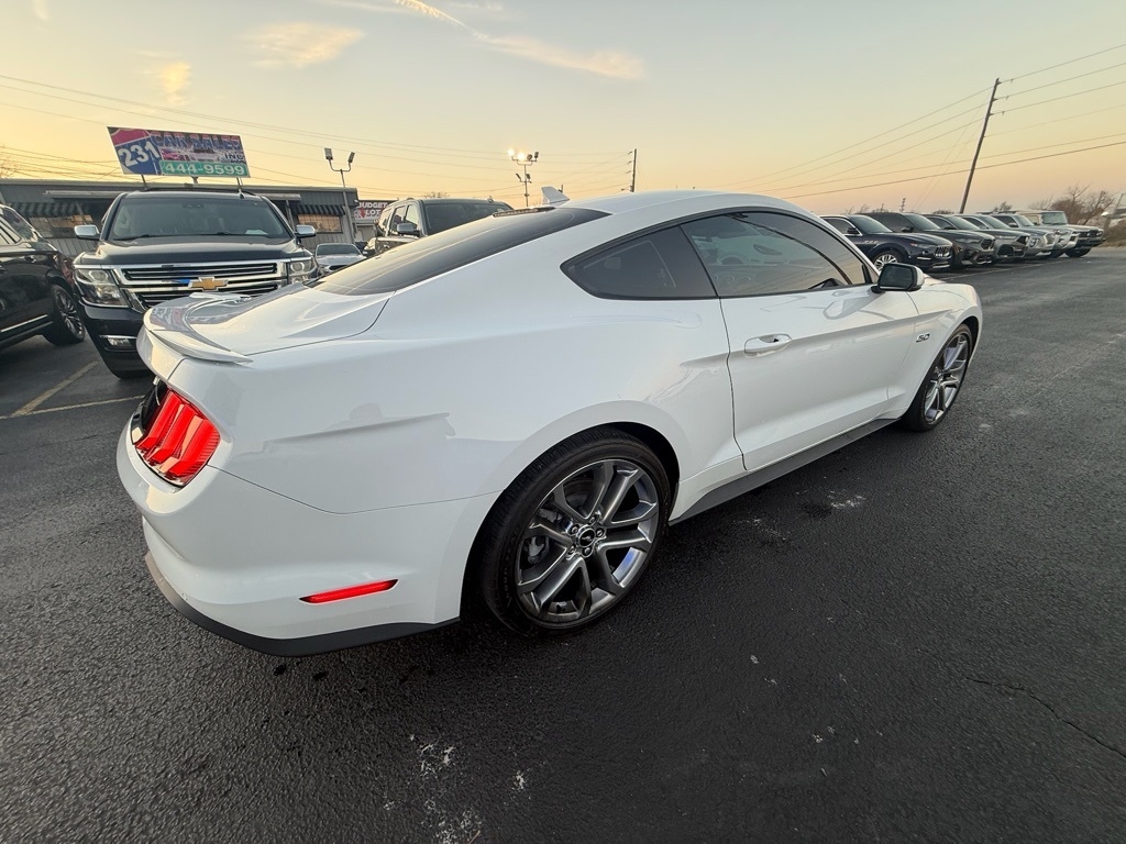 Ford Mustang GT Premium Coupe 2021