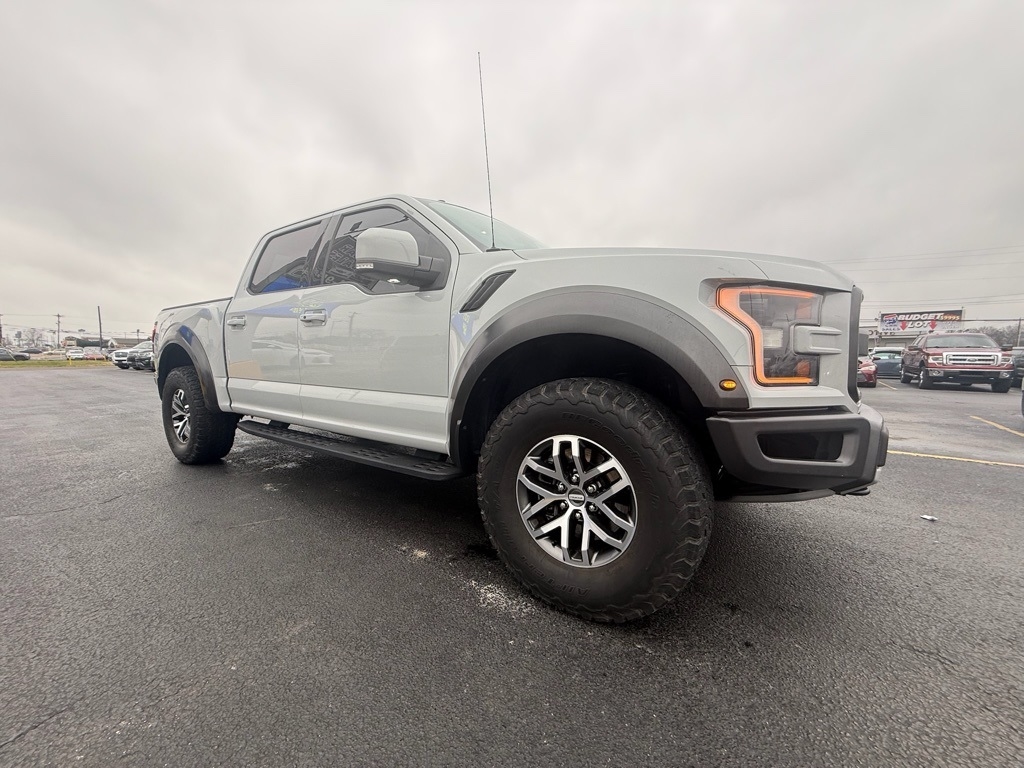 Ford F-150 Raptor SuperCrew 4WD 2017