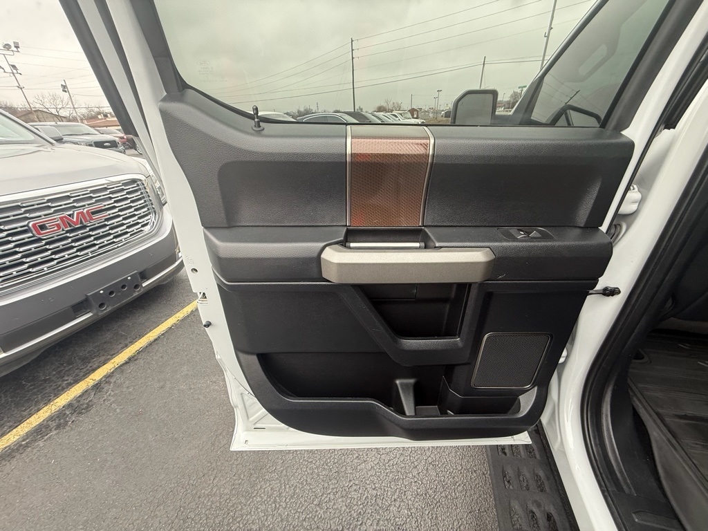 Ford F-150 Raptor SuperCrew 4WD 2017