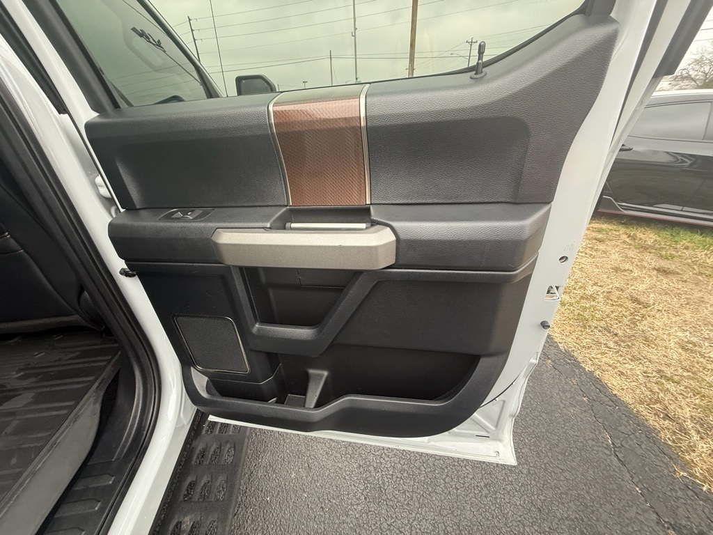 Ford F-150 Raptor SuperCrew 4WD 2017