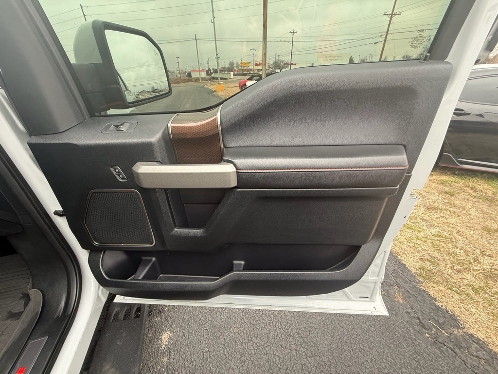 Ford F-150 Raptor SuperCrew 4WD 2017