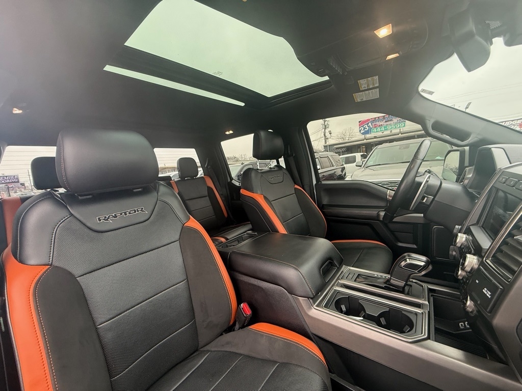 Ford F-150 Raptor SuperCrew 4WD 2017