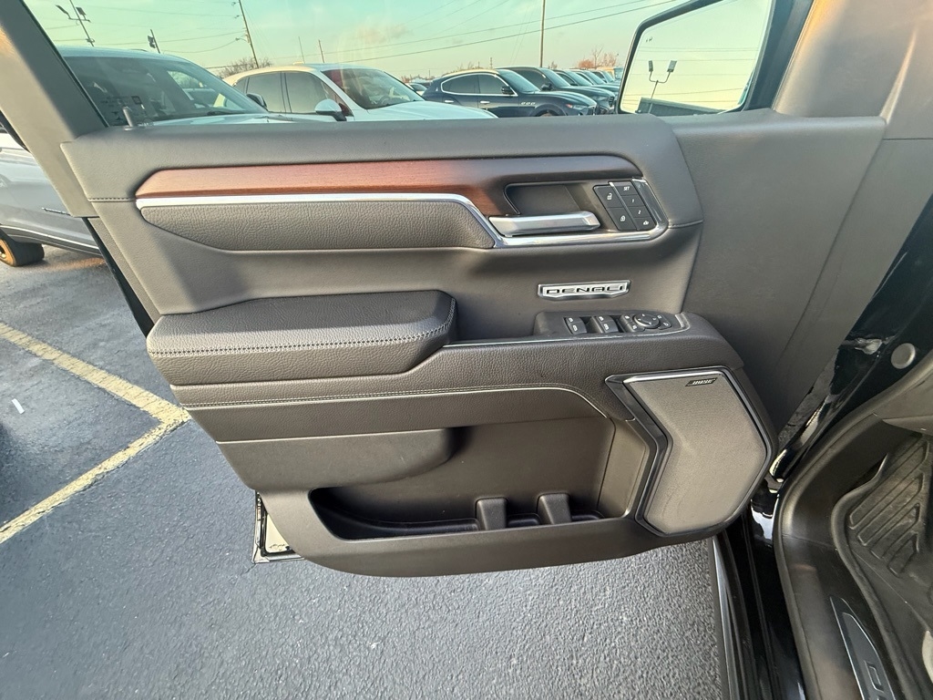 GMC Sierra 1500 Denali Crew Cab Short Box 4WD 2024