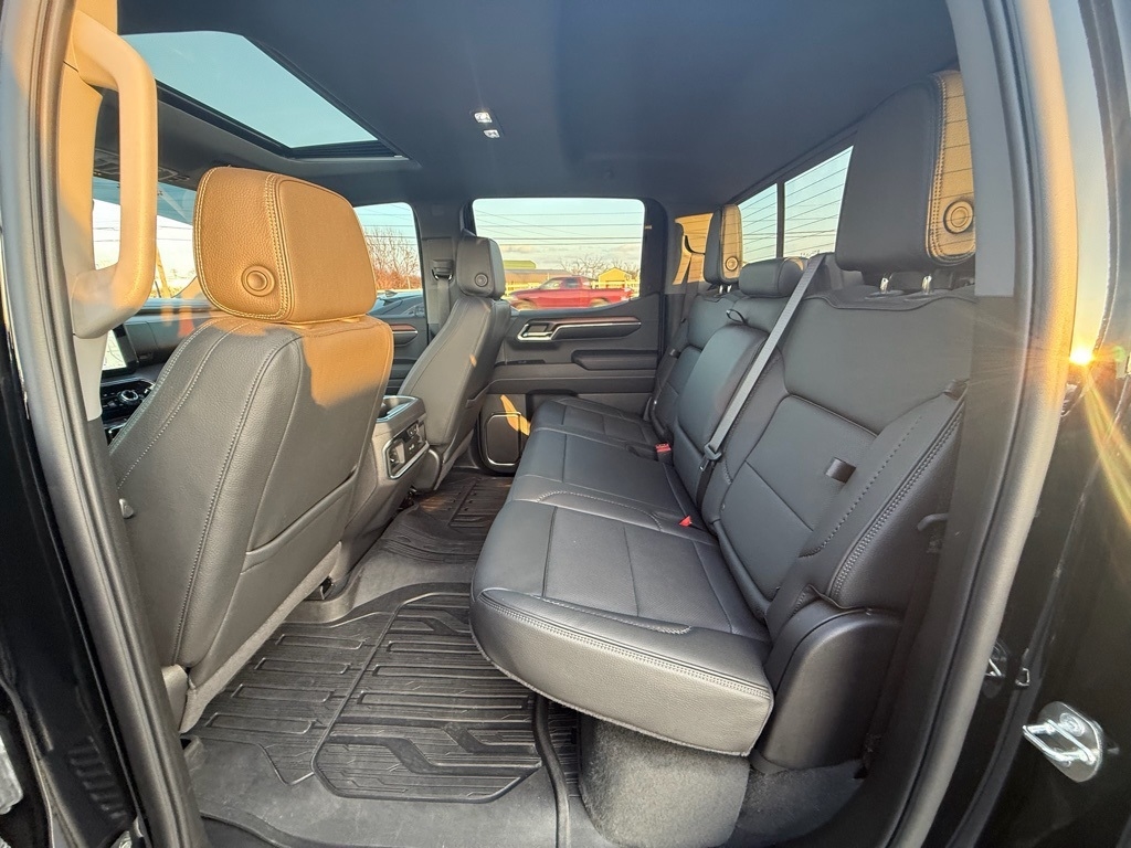 GMC Sierra 1500 Denali Crew Cab Short Box 4WD 2024