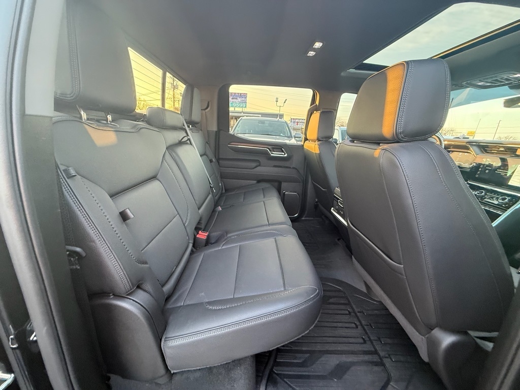 GMC Sierra 1500 Denali Crew Cab Short Box 4WD 2024