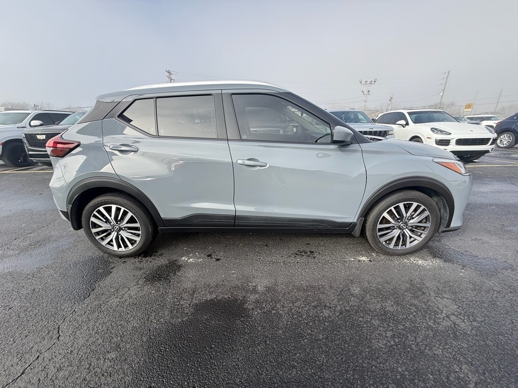 Nissan Kicks SV 2022