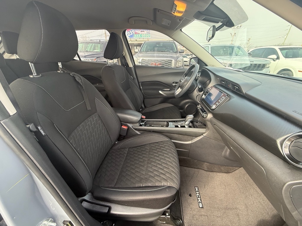 Nissan Kicks SV 2022