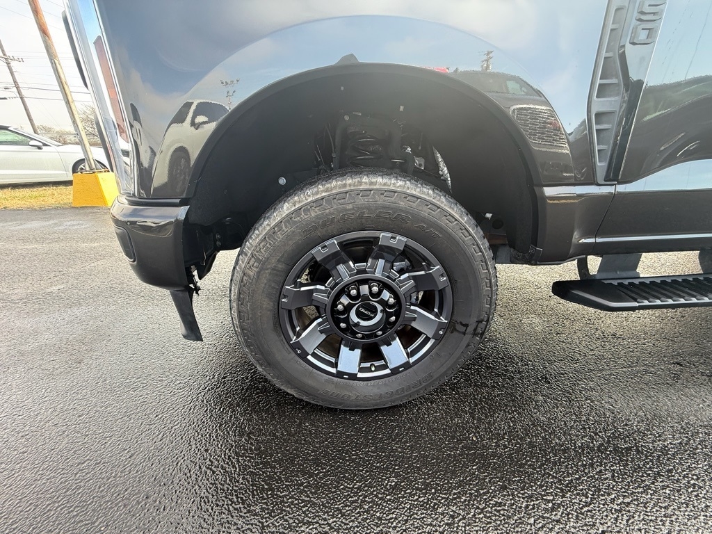 Ford F-250 SD XL Crew Cab 4WD 2024