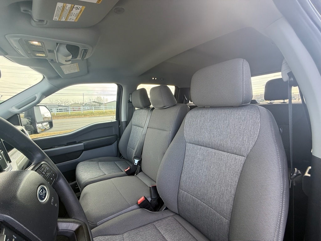 Ford F-250 SD XL Crew Cab 4WD 2024