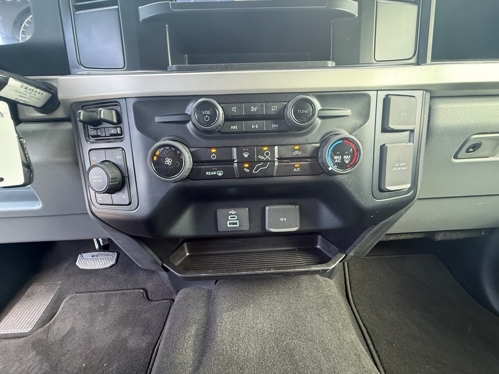 Ford F-250 SD XL Crew Cab 4WD 2024