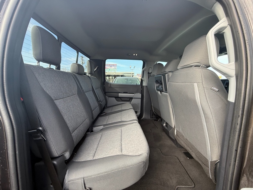 Ford F-250 SD XL Crew Cab 4WD 2024