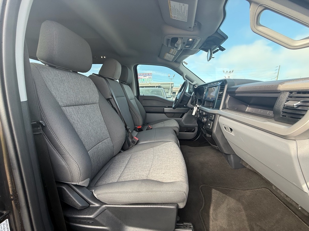 Ford F-250 SD XL Crew Cab 4WD 2024