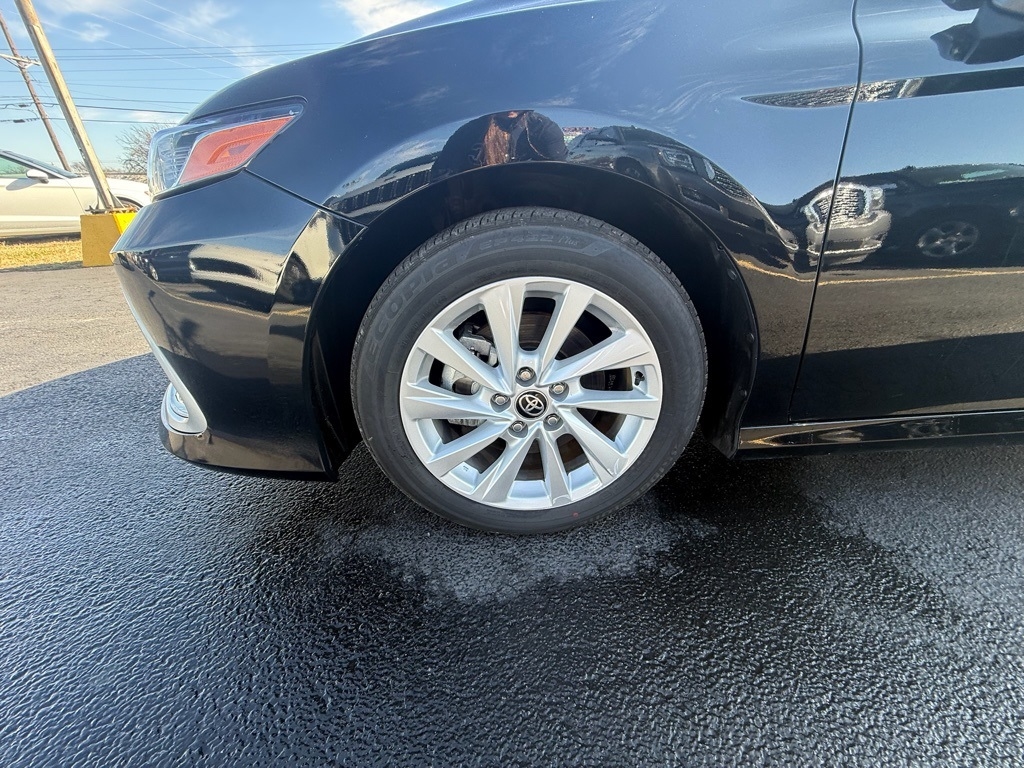 Toyota Camry LE 2021