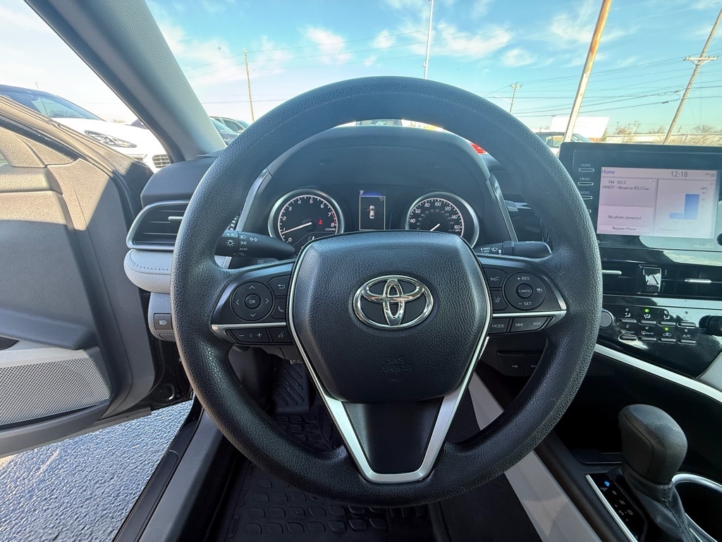 Toyota Camry LE 2021