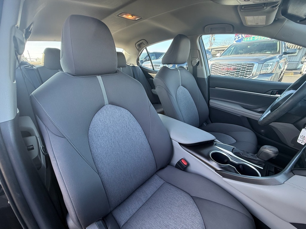 Toyota Camry LE 2021