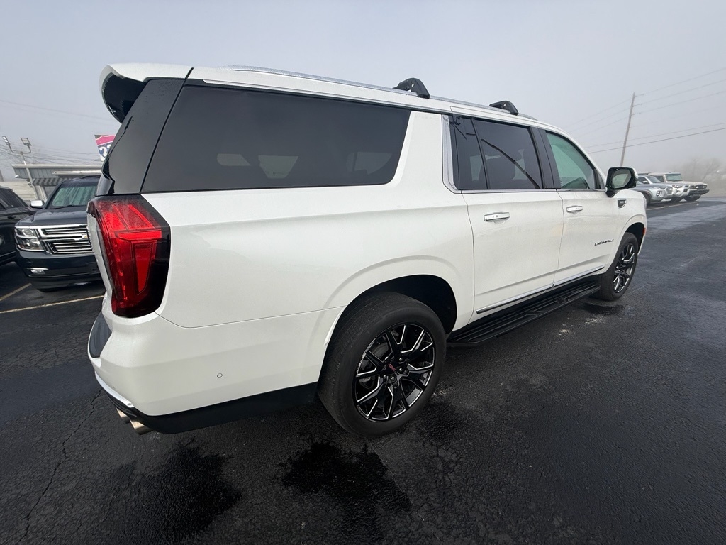 GMC Yukon XL Denali 4WD 2024