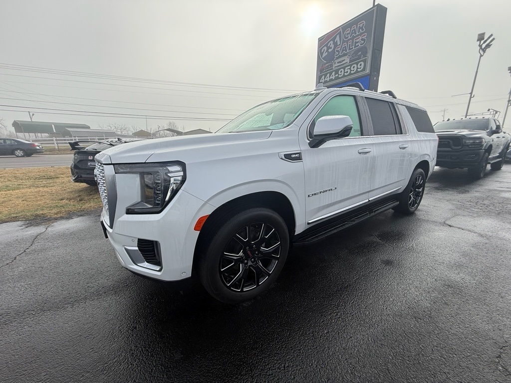 GMC Yukon XL Denali 4WD 2024