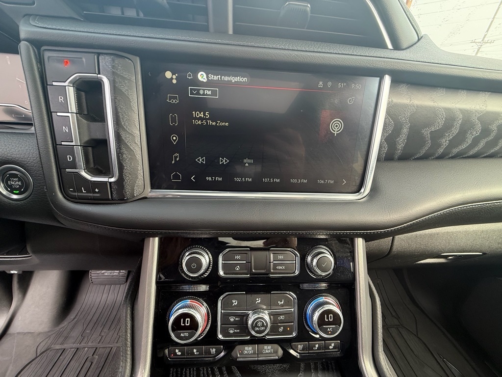 GMC Yukon XL Denali 4WD 2024