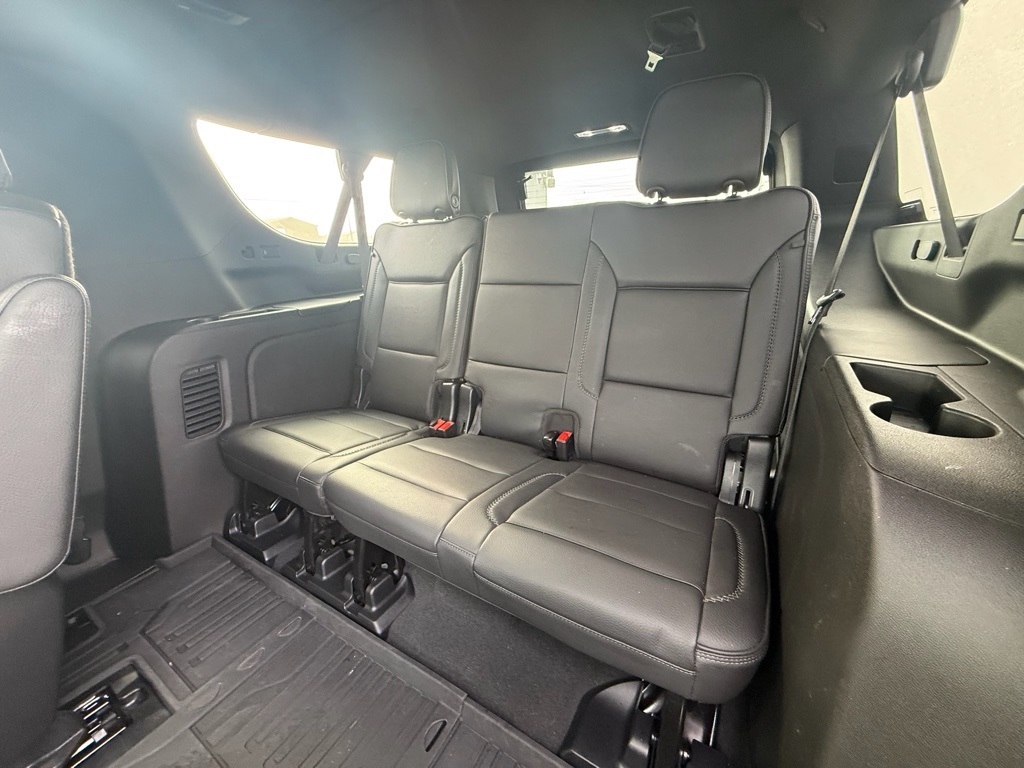 GMC Yukon XL Denali 4WD 2024