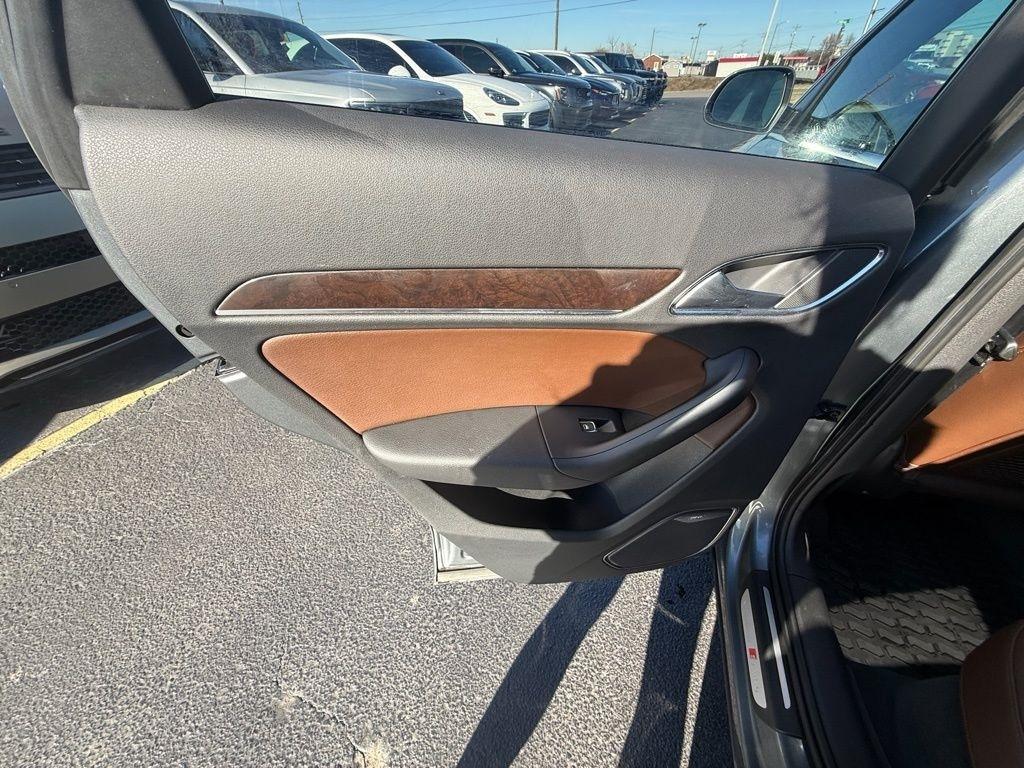 Audi Q3 quattro 4dr 2.0T Prestige 2016