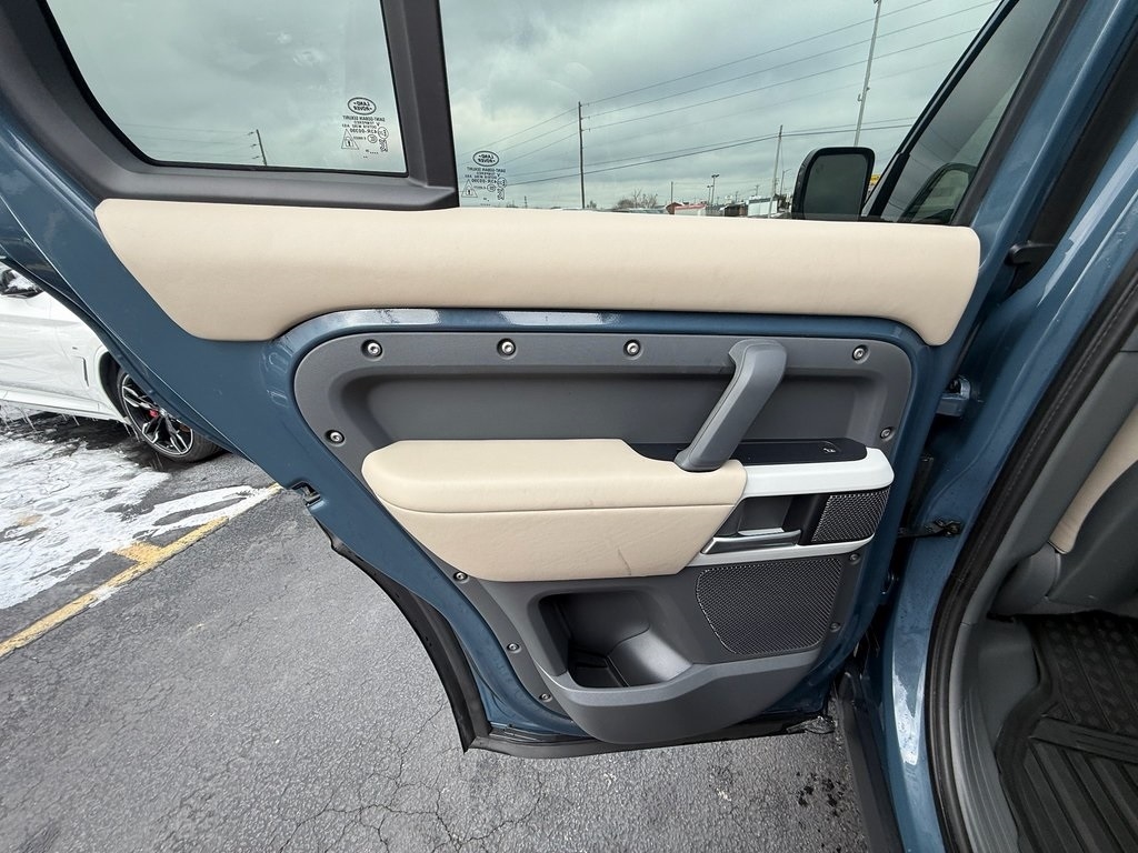 Land Rover Defender P400 110 HSE 2020