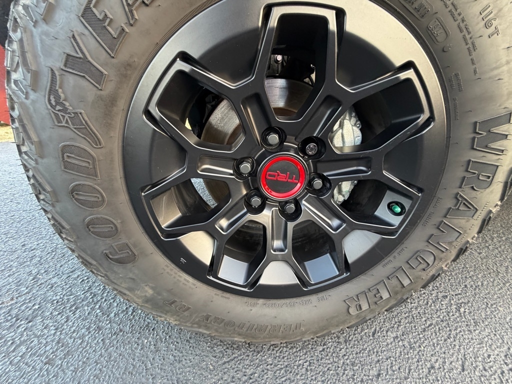 Toyota Tacoma Double Cab 4WD 2024