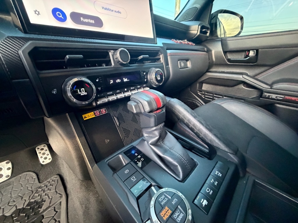 Toyota Tacoma Double Cab 4WD 2024