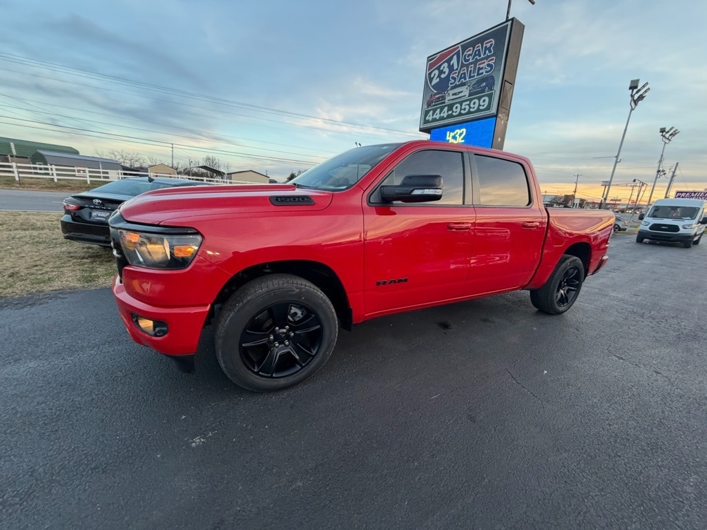 RAM 1500 Big Horn Crew Cab SWB 4WD 2022