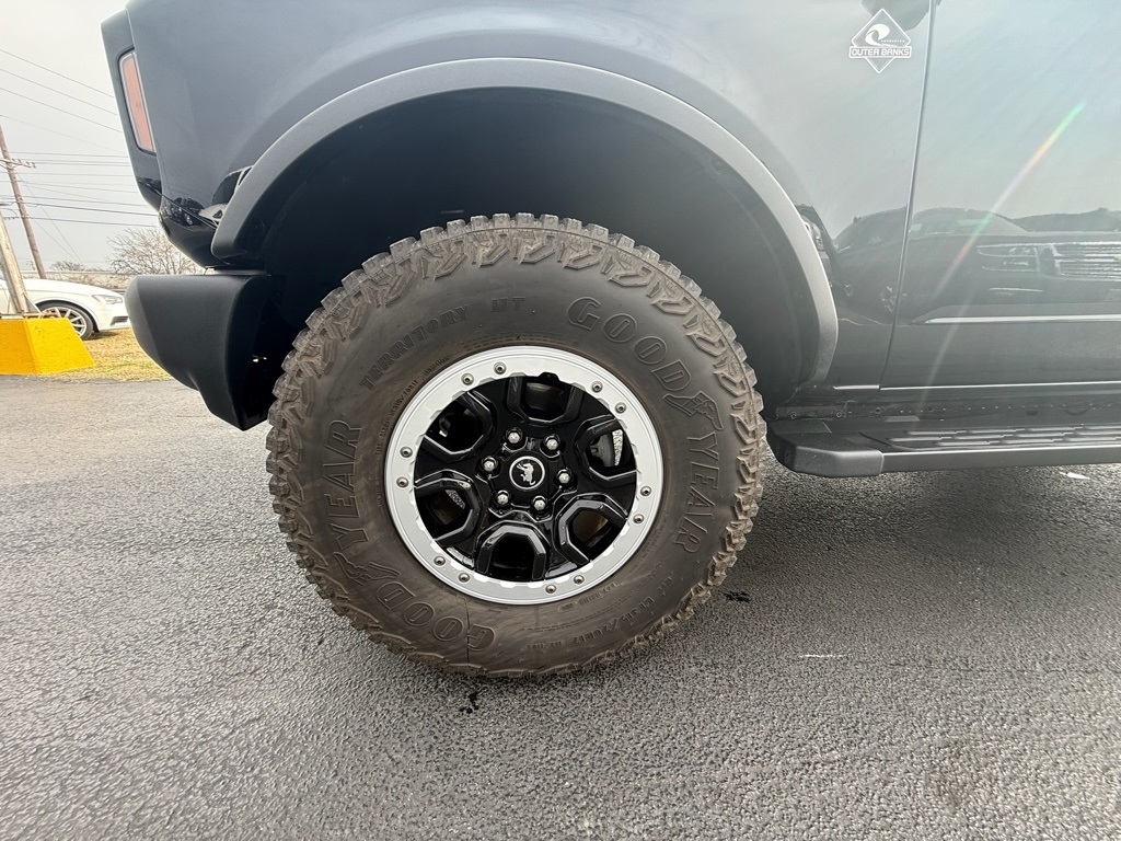 Ford Bronco Outer Banks 4-Door 2024