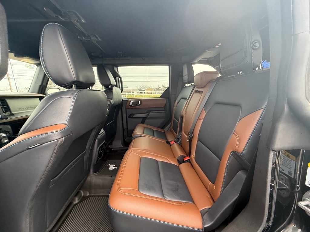 Ford Bronco Outer Banks 4-Door 2024