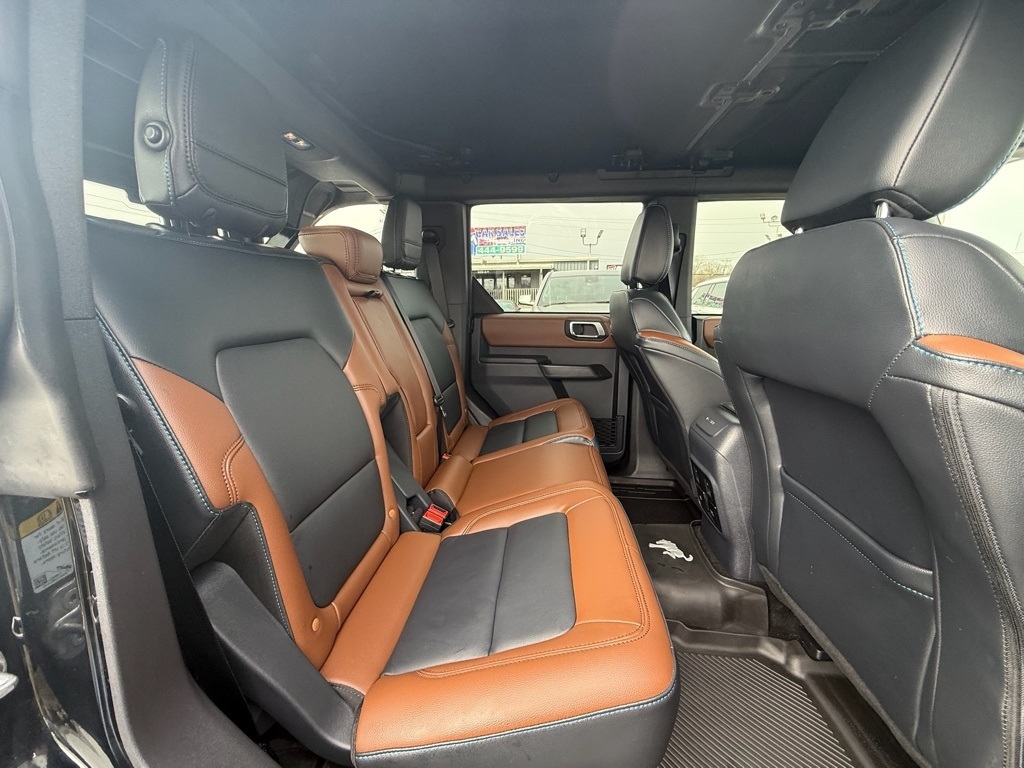 Ford Bronco Outer Banks 4-Door 2024