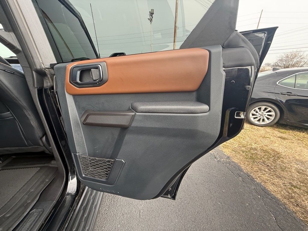 Ford Bronco Outer Banks 4-Door 2024